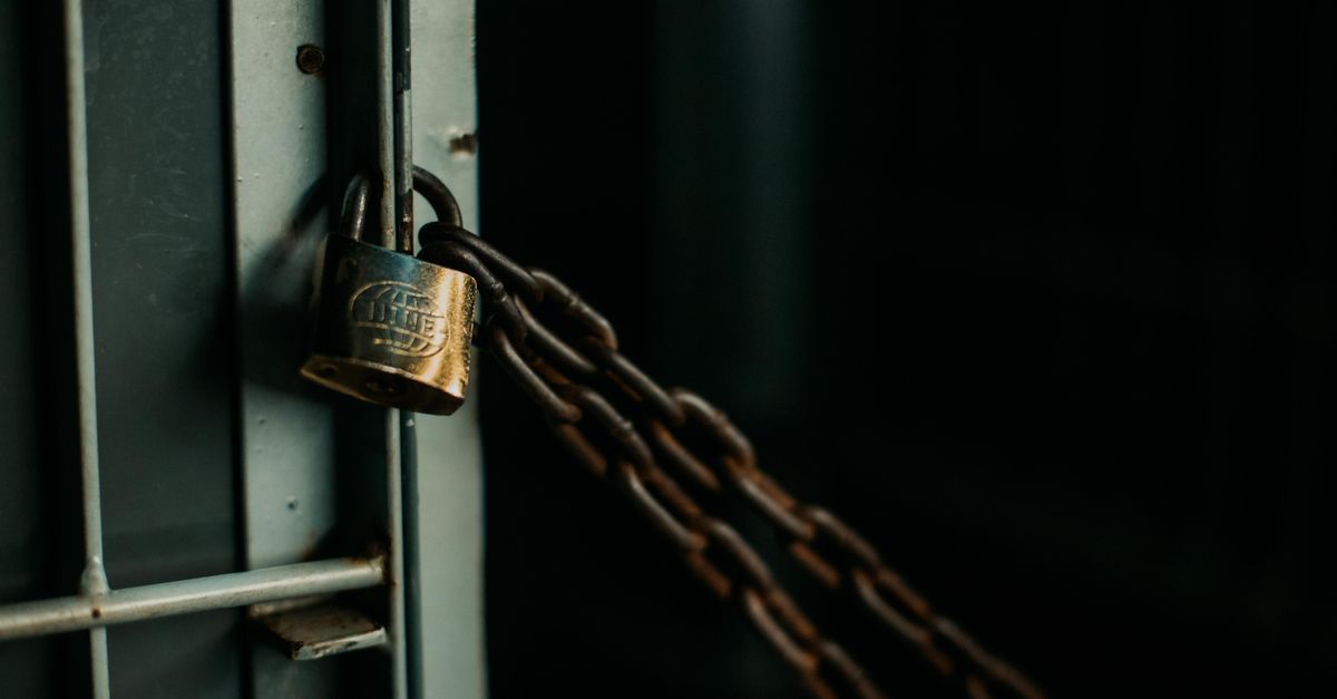 Locked Out in Scarsdale? A Calm, Step-by-Step Emergency Checklist — Scarsdale Locksmiths