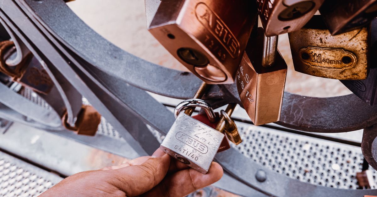 locksmith service technician — Scarsdale Locksmiths